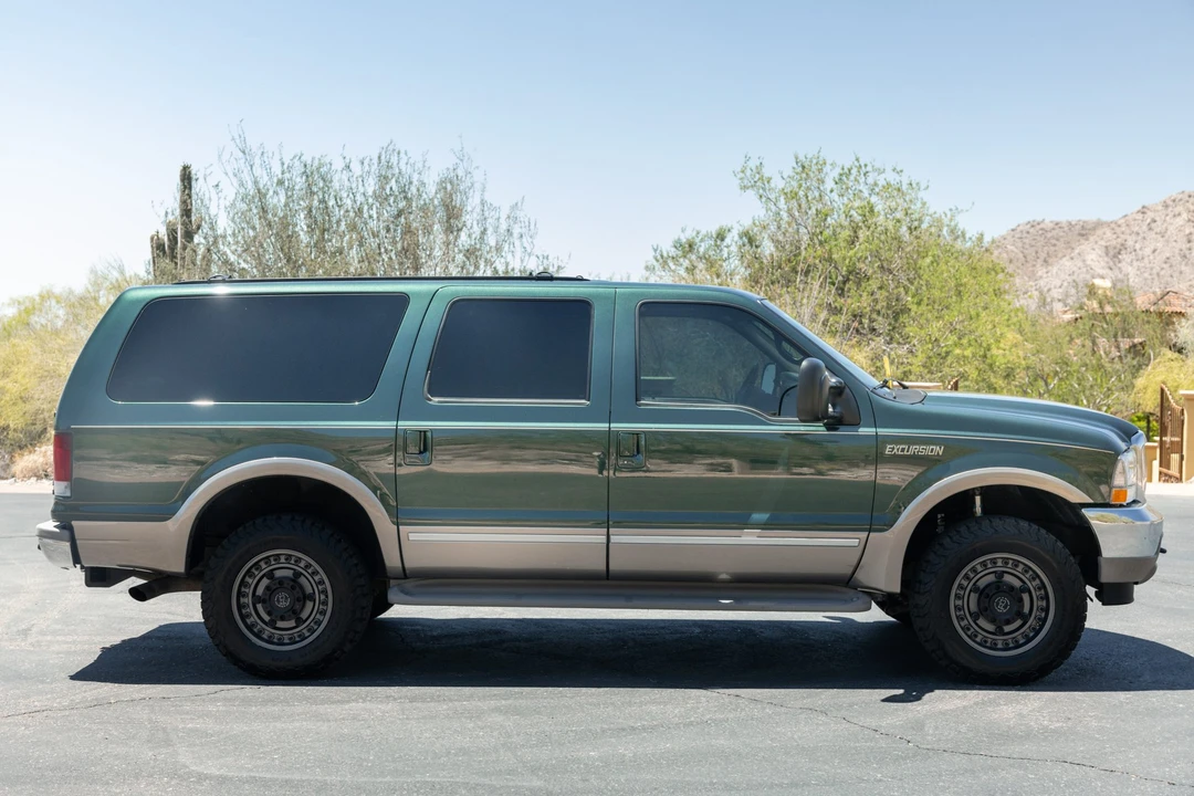 2002 Ford Excursion - Image 5 of 31