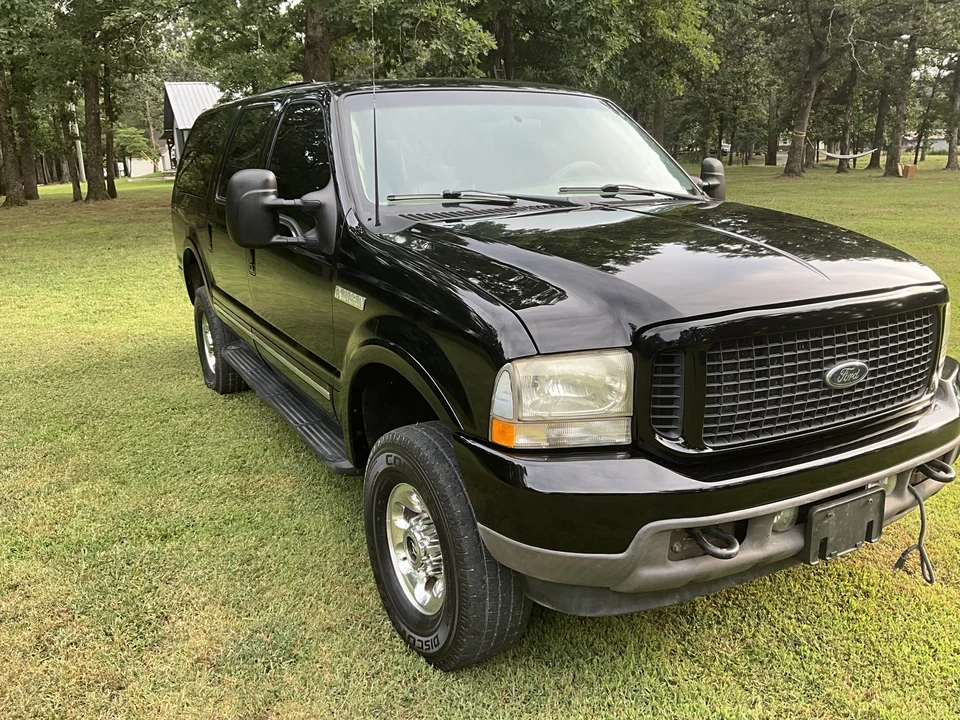 2002 Ford Excursion - Image 9 of 31