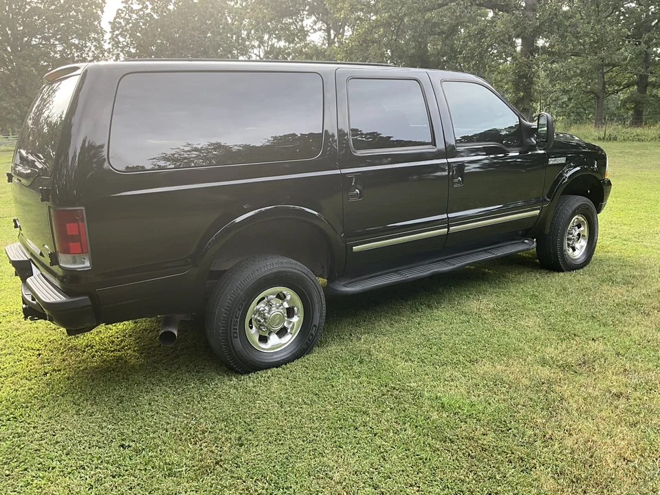 2002 Ford Excursion - Image 19 of 31