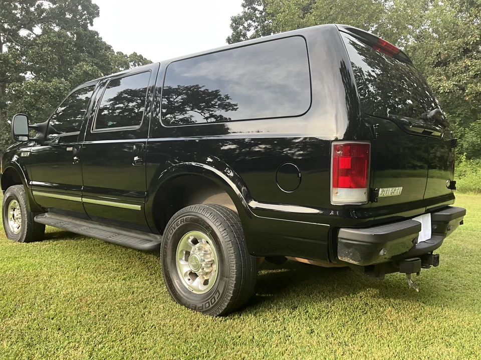 2002 Ford Excursion - Image 26 of 31