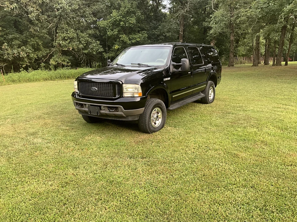 2002 Ford Excursion - Image 2 of 31