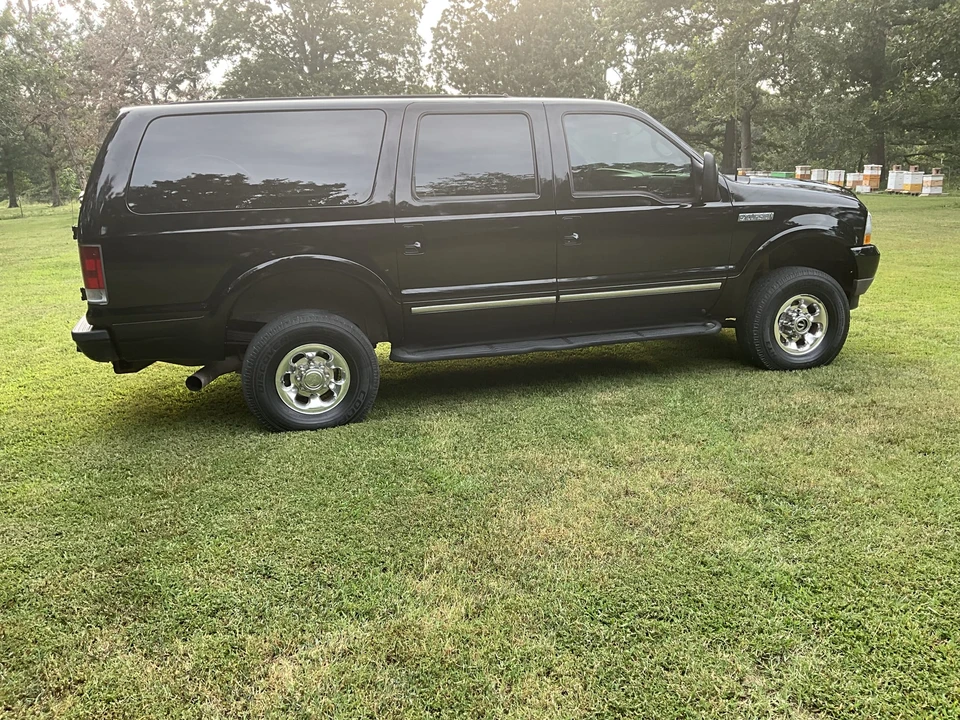 2002 Ford Excursion - Image 18 of 31