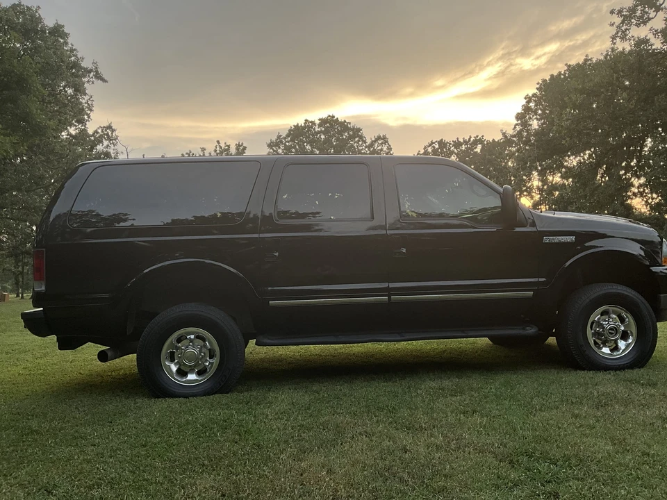 2002 Ford Excursion - Image 16 of 31