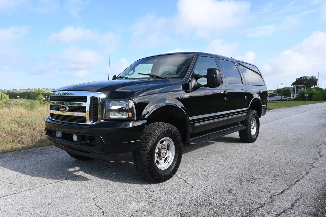 2002 Ford Excursion - Image 2 of 31
