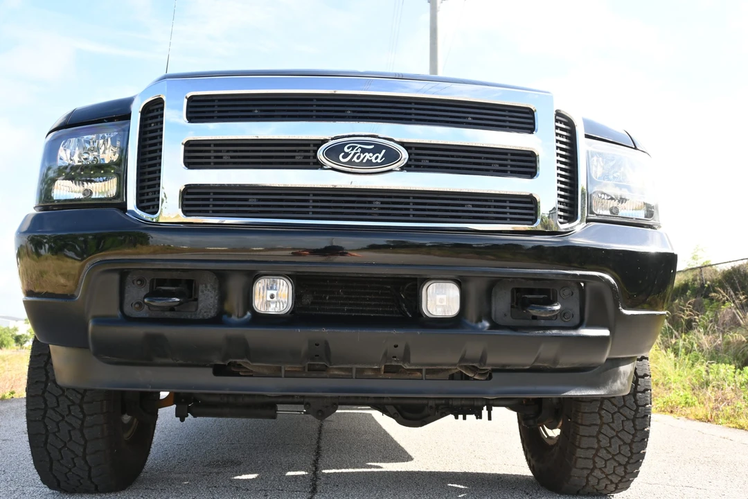 2002 Ford Excursion - Image 19 of 31