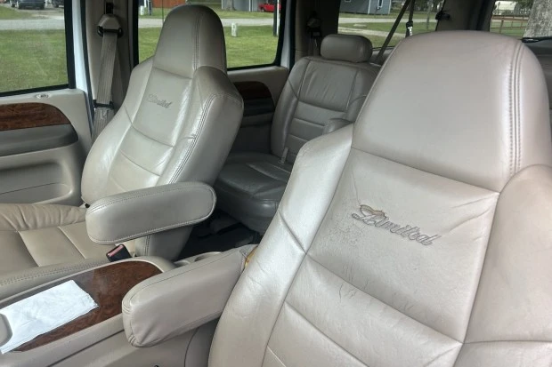2002 Ford Excursion - Image 4 of 7