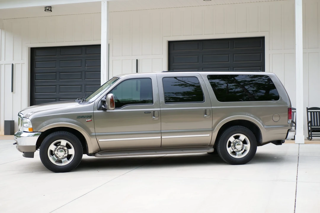 2002 Ford Excursion - Image 29 of 31