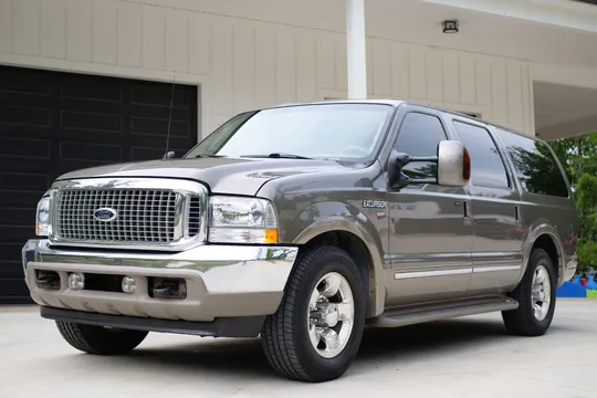 2002 Ford Excursion Limited Power Stroke 6-Speed