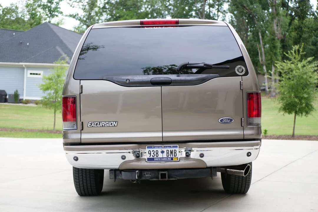 2002 Ford Excursion - Image 18 of 31