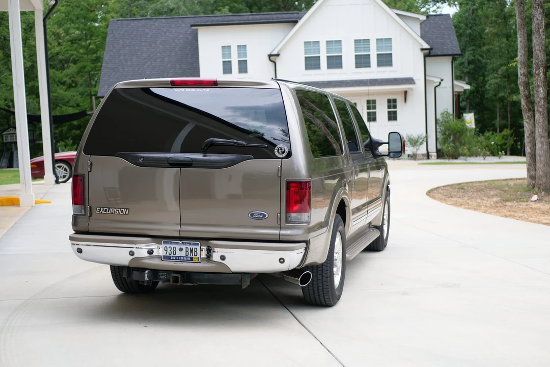 2002 Ford Excursion - Image 17 of 31