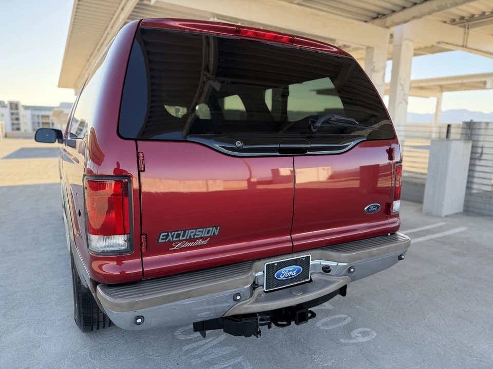 2002 Ford Excursion - Image 24 of 31