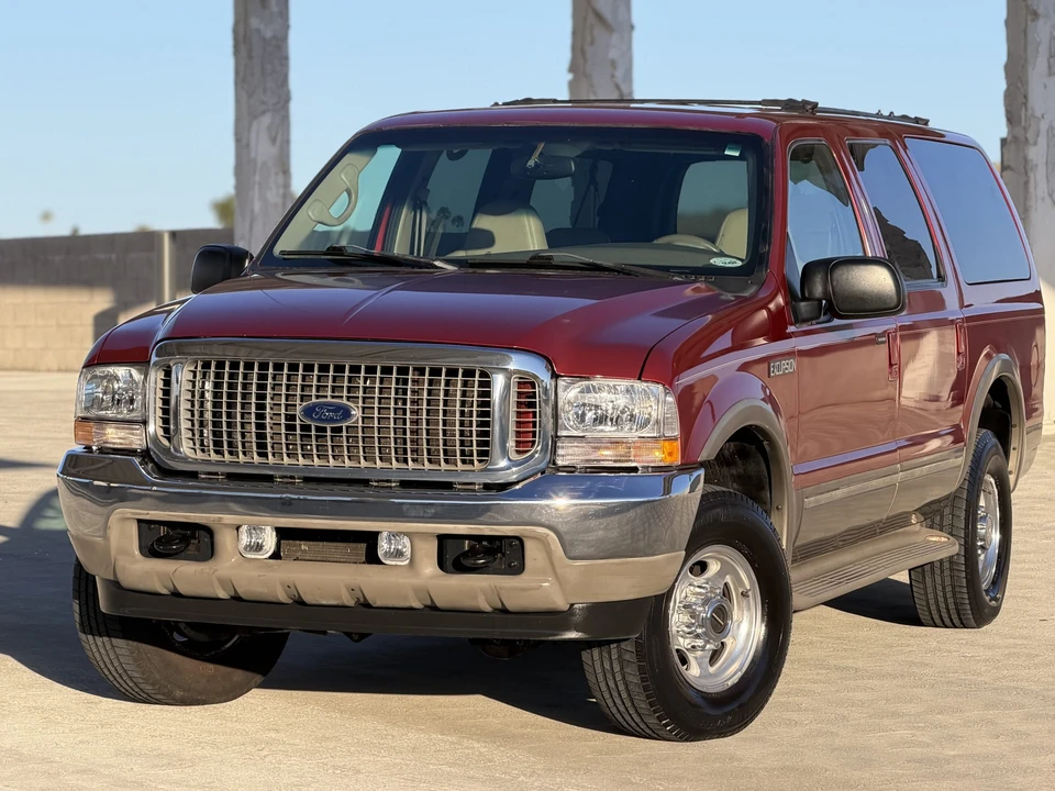 2002 Ford Excursion - Image 2 of 31