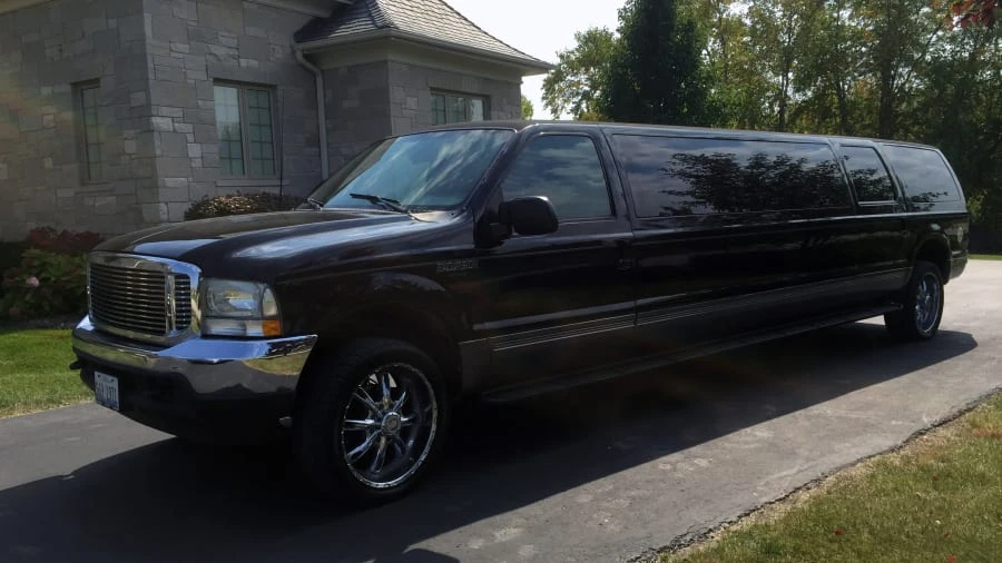 2002 Ford Excursion - Image 6 of 6