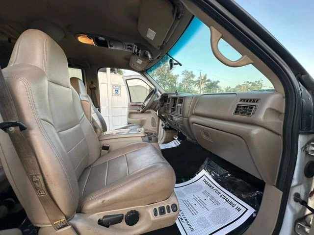 2002 Ford Excursion - Image 13 of 14
