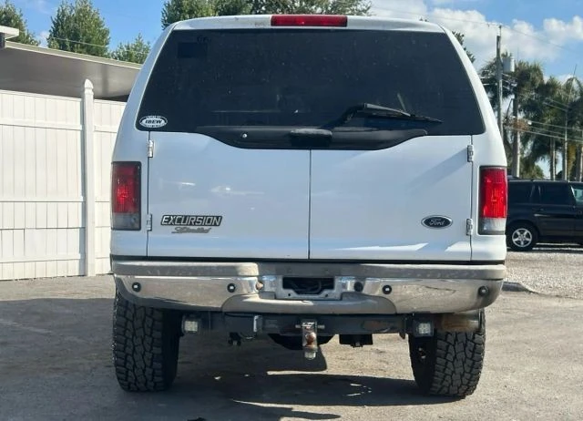 2002 Ford Excursion - Image 9 of 12