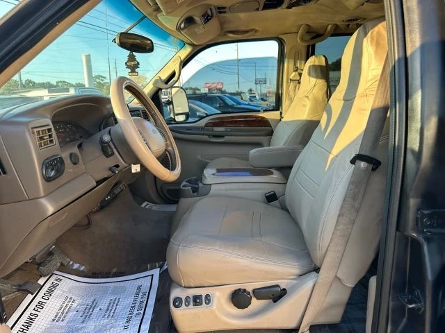2002 Ford Excursion - Image 13 of 21