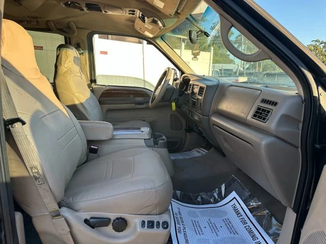 2002 Ford Excursion - Image 7 of 21
