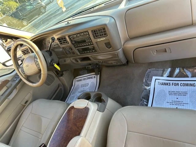 2002 Ford Excursion - Image 8 of 21