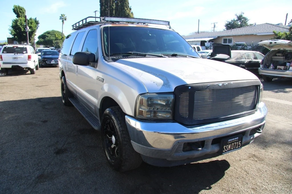 2002 Ford Excursion - Image 9 of 21