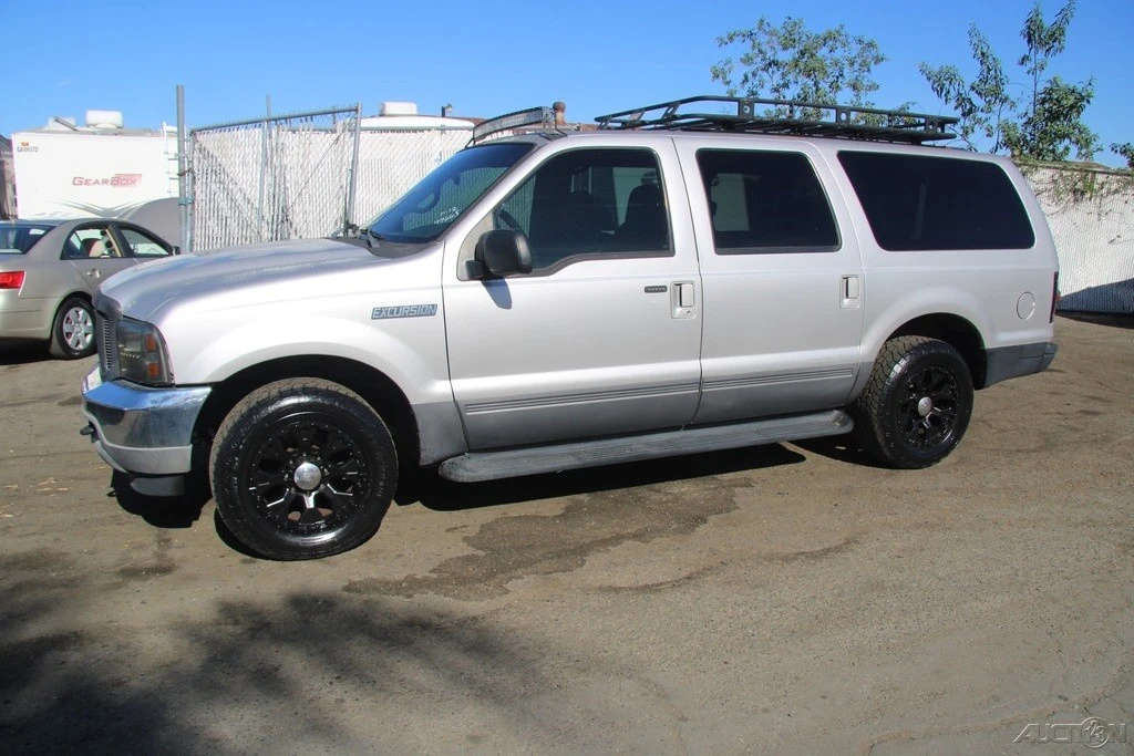 2002 Ford Excursion - Image 3 of 21