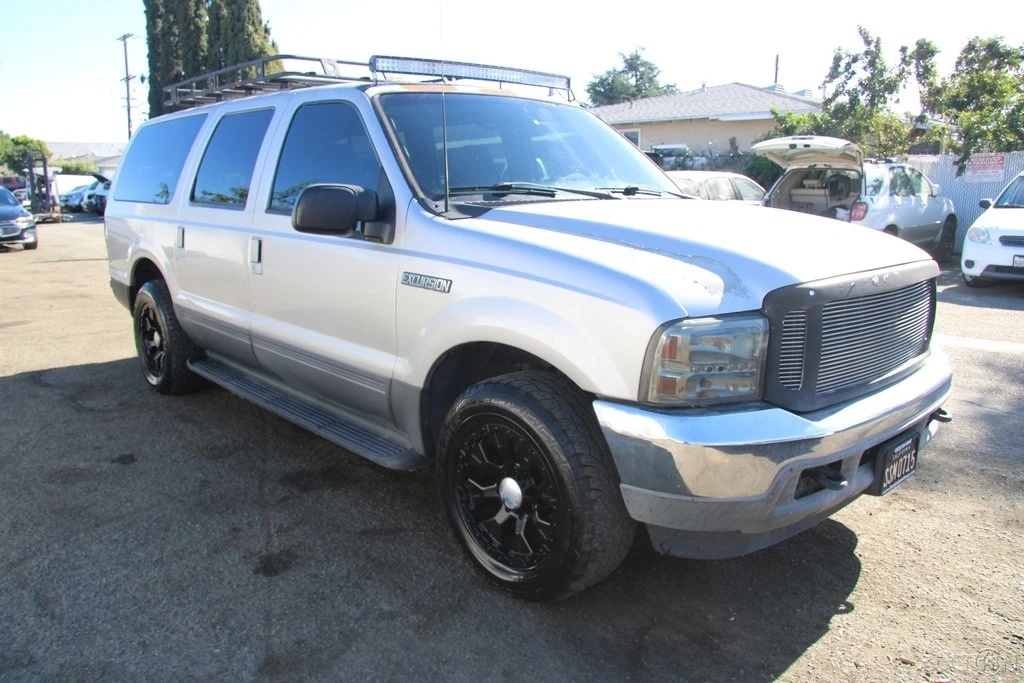 2002 Ford Excursion - Image 8 of 21