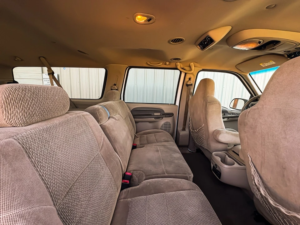 2002 Ford Excursion - Image 18 of 21