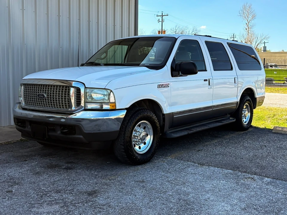 2002 Ford Excursion - Image 2 of 21