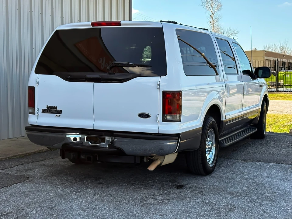 2002 Ford Excursion - Image 16 of 21