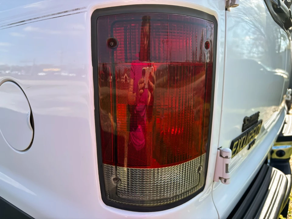 2002 Ford Excursion - Image 7 of 21