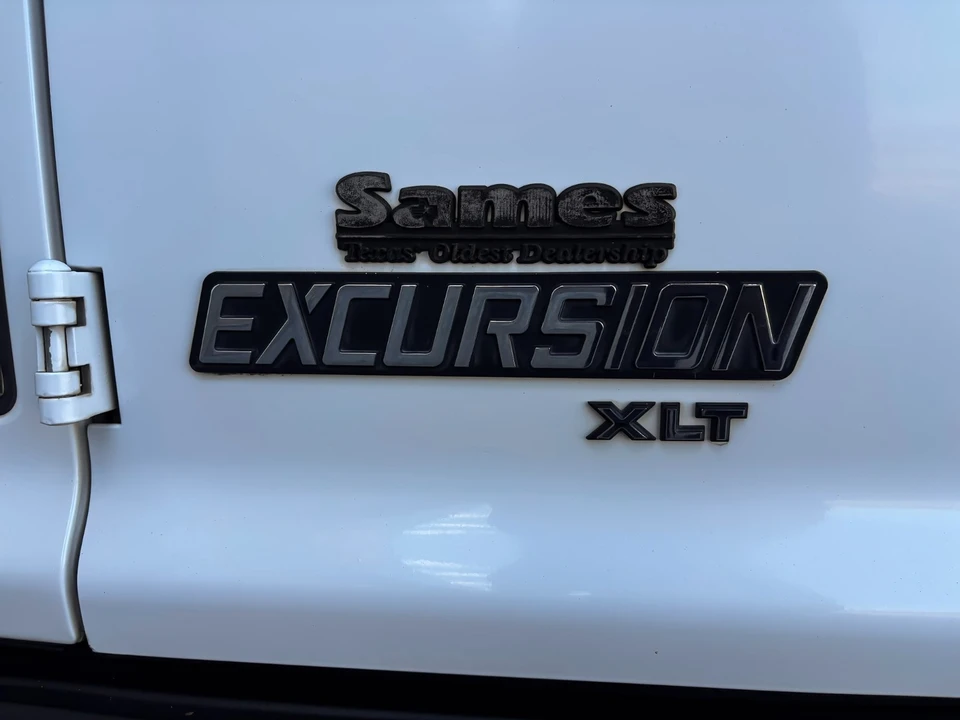 2002 Ford Excursion - Image 17 of 21