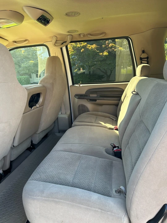 2002 Ford Excursion - Image 3 of 10