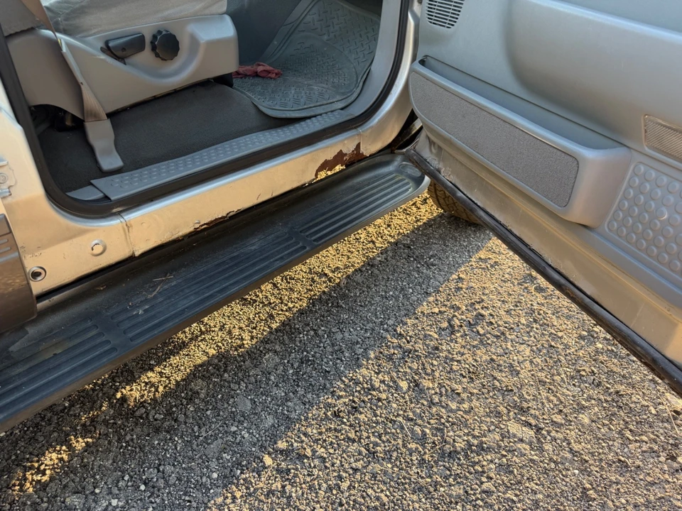 2002 Ford Excursion - Image 18 of 21