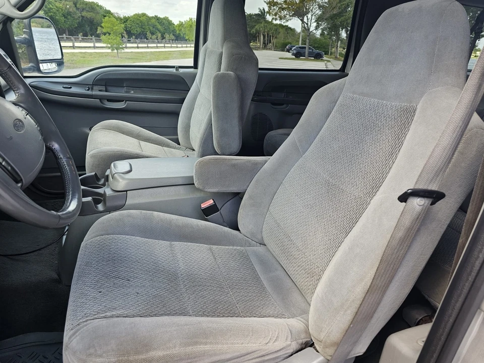 2002 Ford Excursion - Image 3 of 21