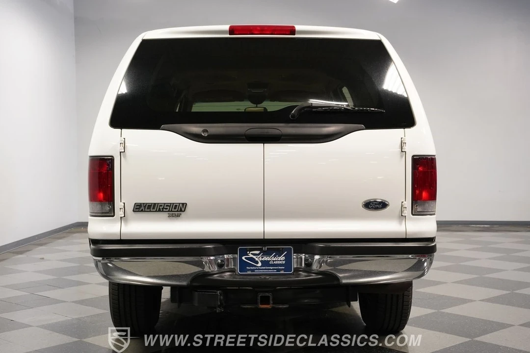 2002 Ford Excursion - Image 11 of 12