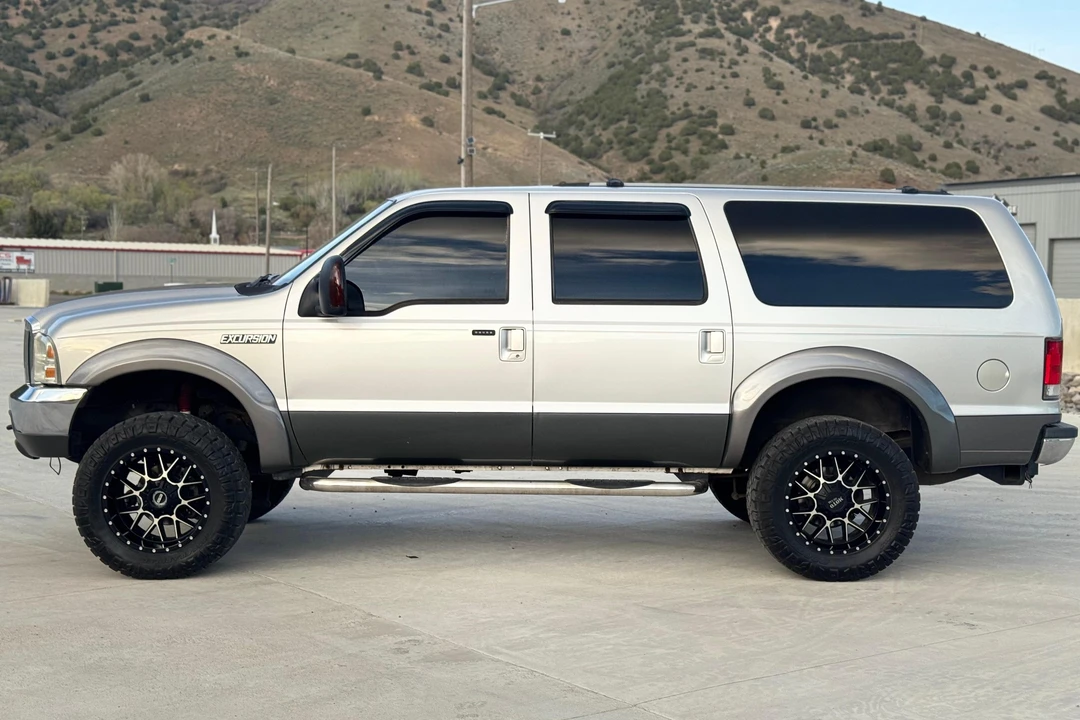 2002 Ford Excursion - Image 3 of 31