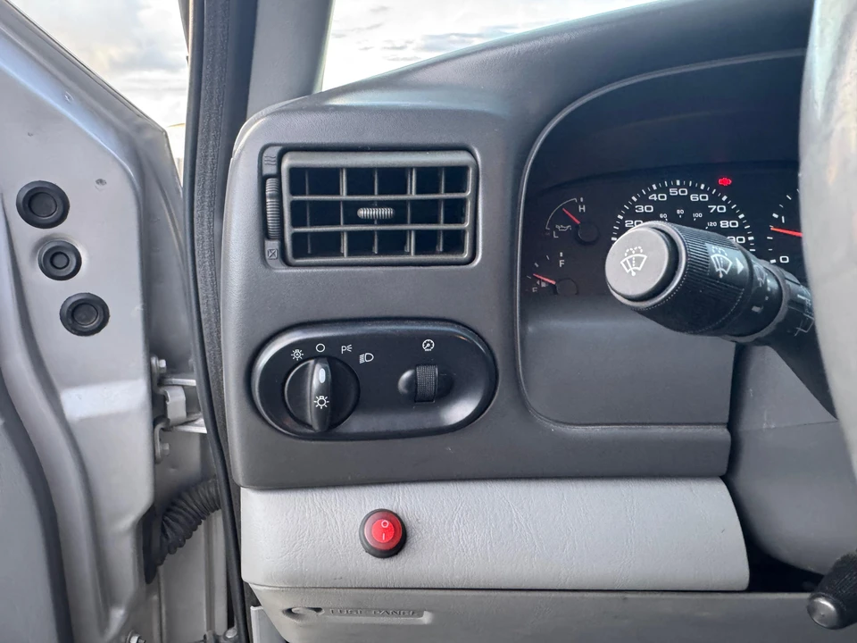 2002 Ford Excursion - Image 31 of 31
