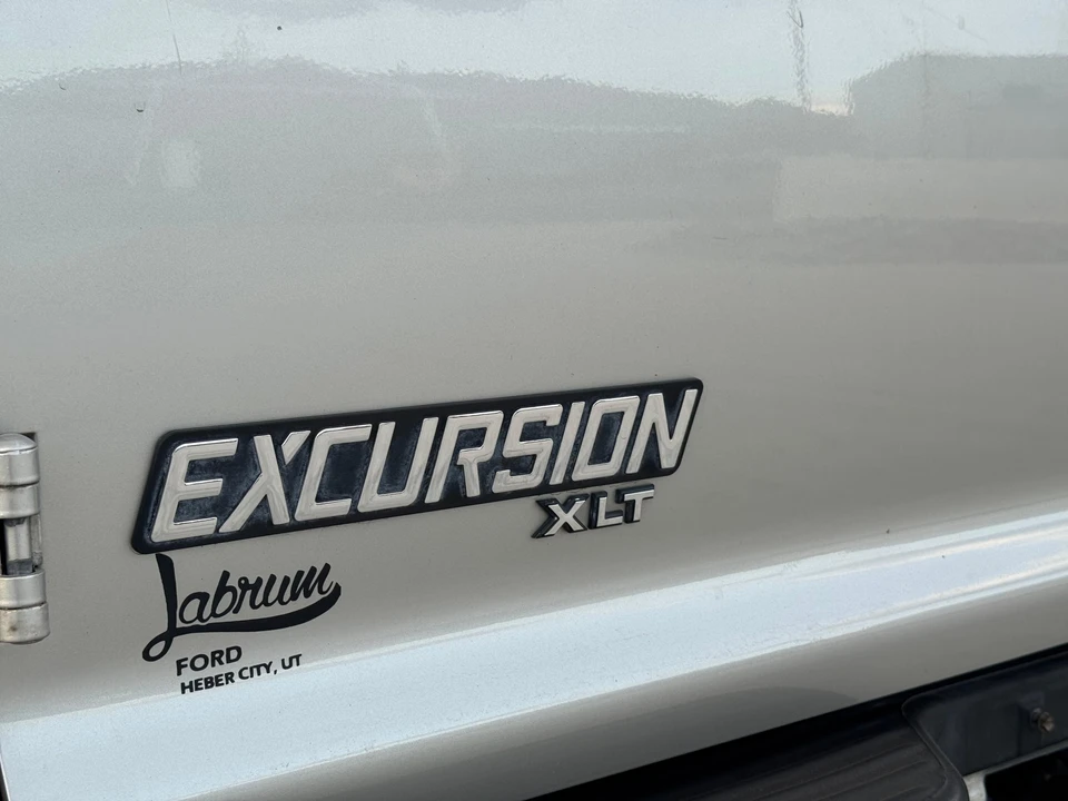 2002 Ford Excursion - Image 16 of 31
