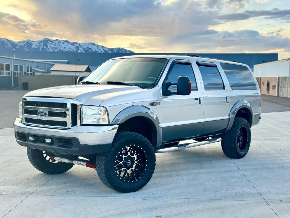 2002 Ford Excursion - Image 7 of 31