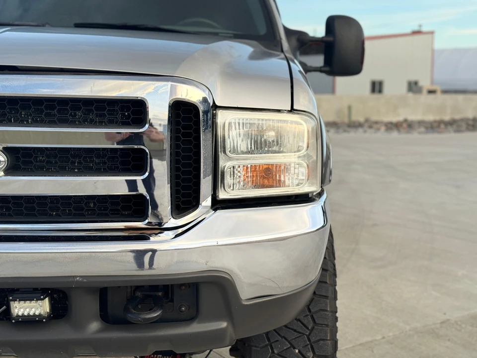 2002 Ford Excursion - Image 15 of 31
