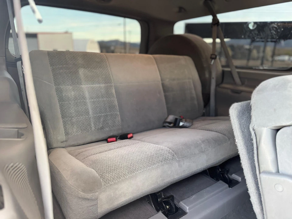 2002 Ford Excursion - Image 28 of 31
