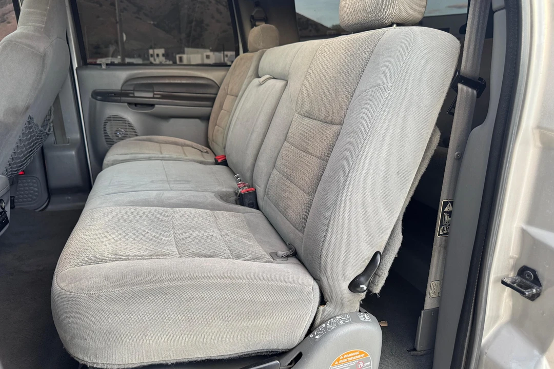 2002 Ford Excursion - Image 24 of 31