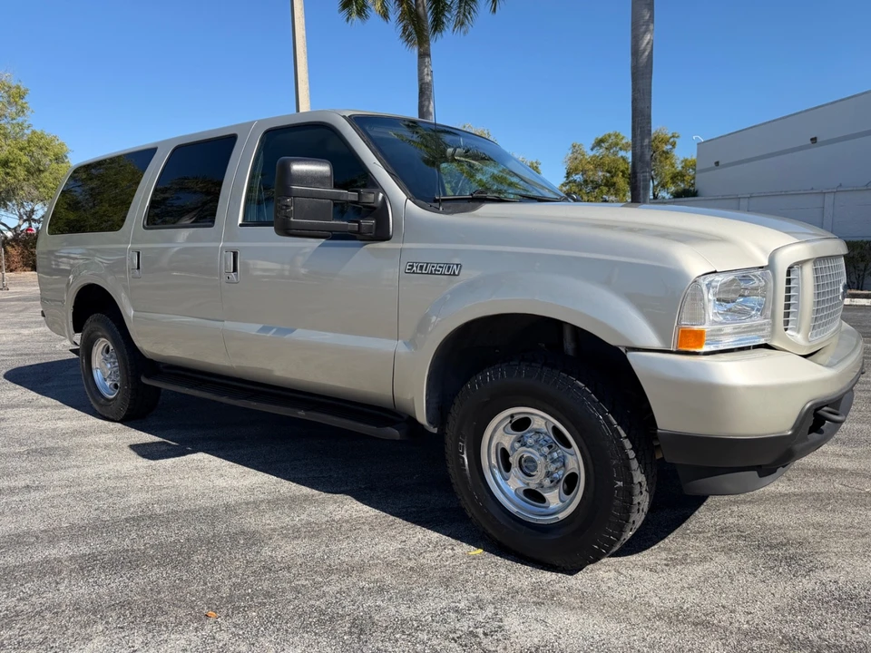 2002 Ford Excursion - Image 2 of 21