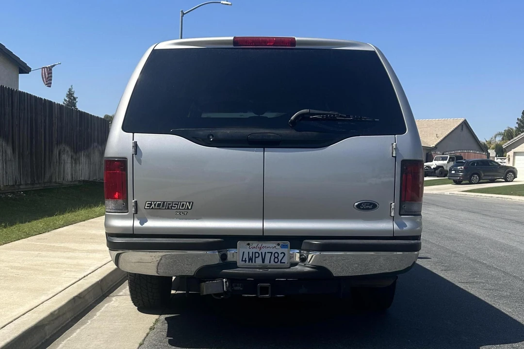 2002 Ford Excursion - Image 5 of 31