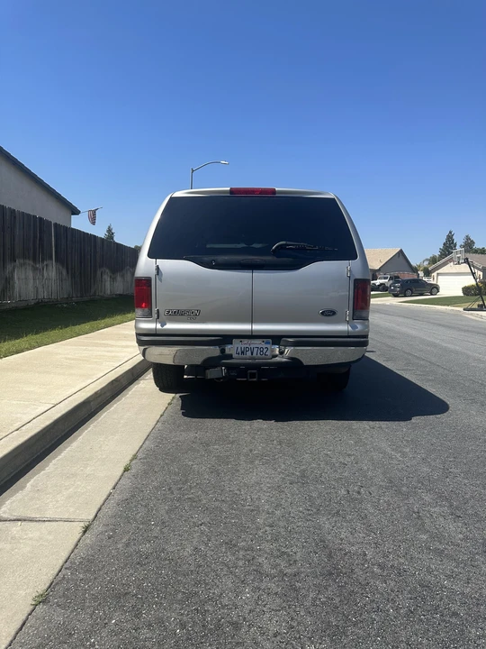 2002 Ford Excursion - Image 12 of 31