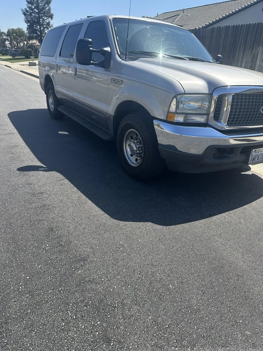 2002 Ford Excursion - Image 30 of 31
