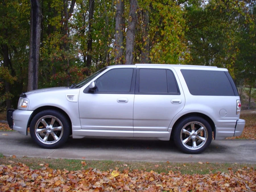 2002 Ford Expedition 1st Gen - Image 2 of 8