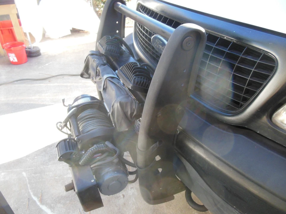 2002 Ford Expedition 1st Gen - Image 9 of 20