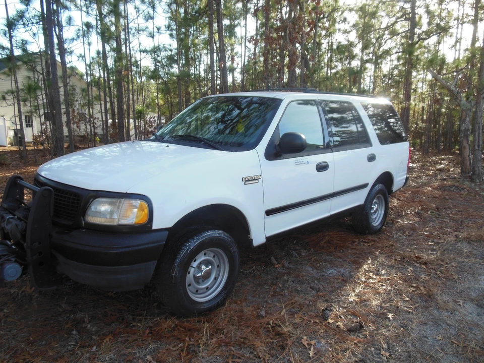 2002 Ford Expedition 1st Gen - Image 5 of 20