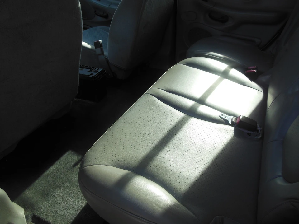 2002 Ford Expedition 1st Gen - Image 18 of 20