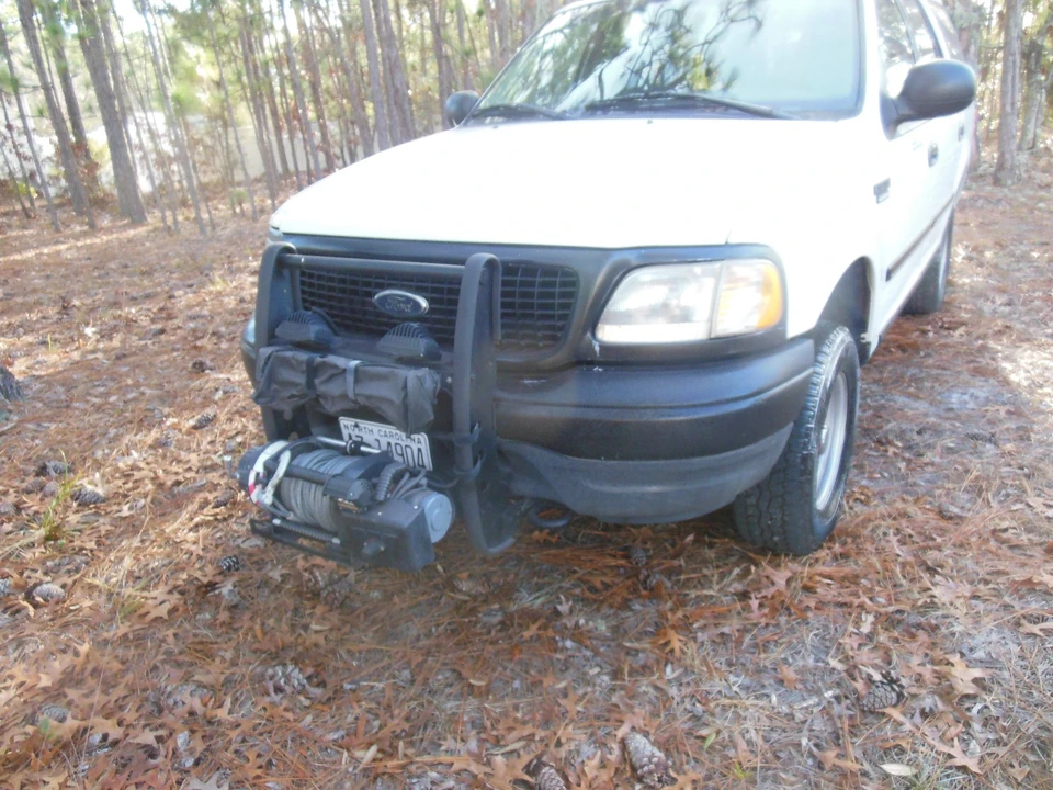 2002 Ford Expedition 1st Gen - Image 2 of 20